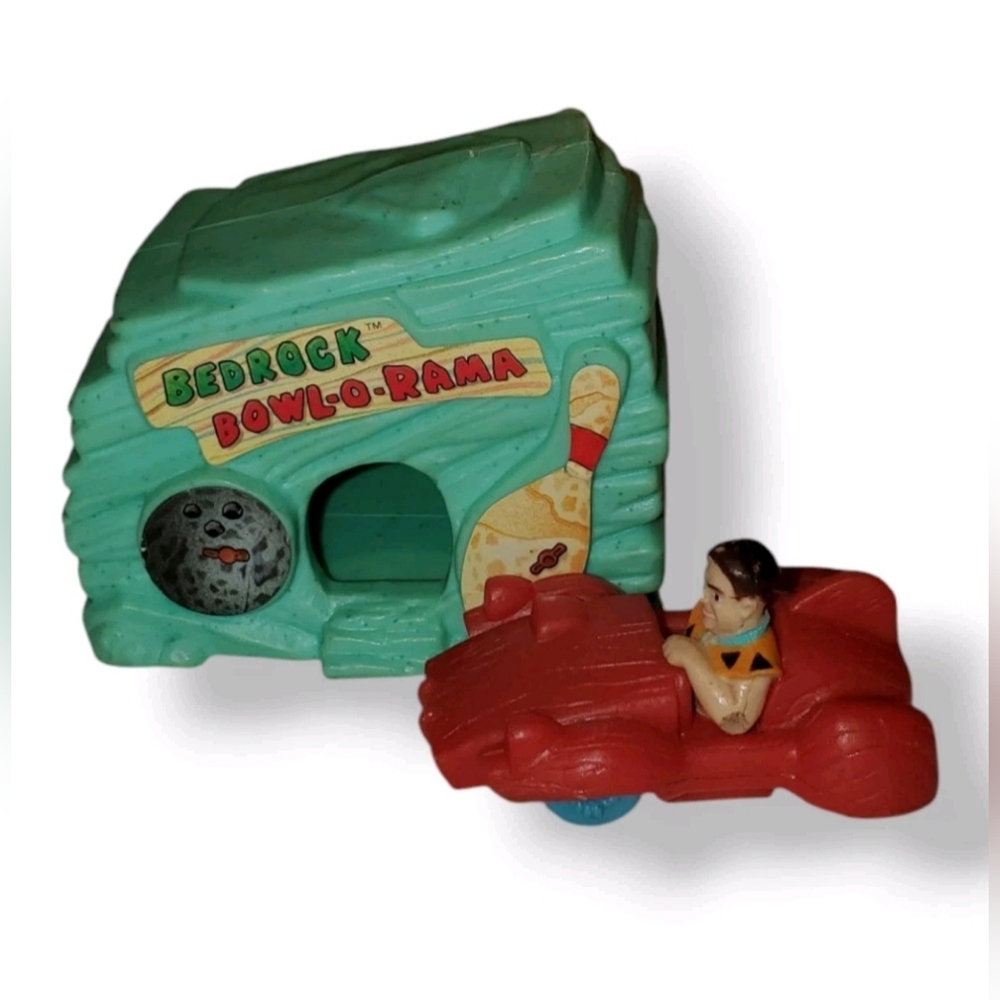Bedrock Bowlo-Rama Red Car and Green Playset